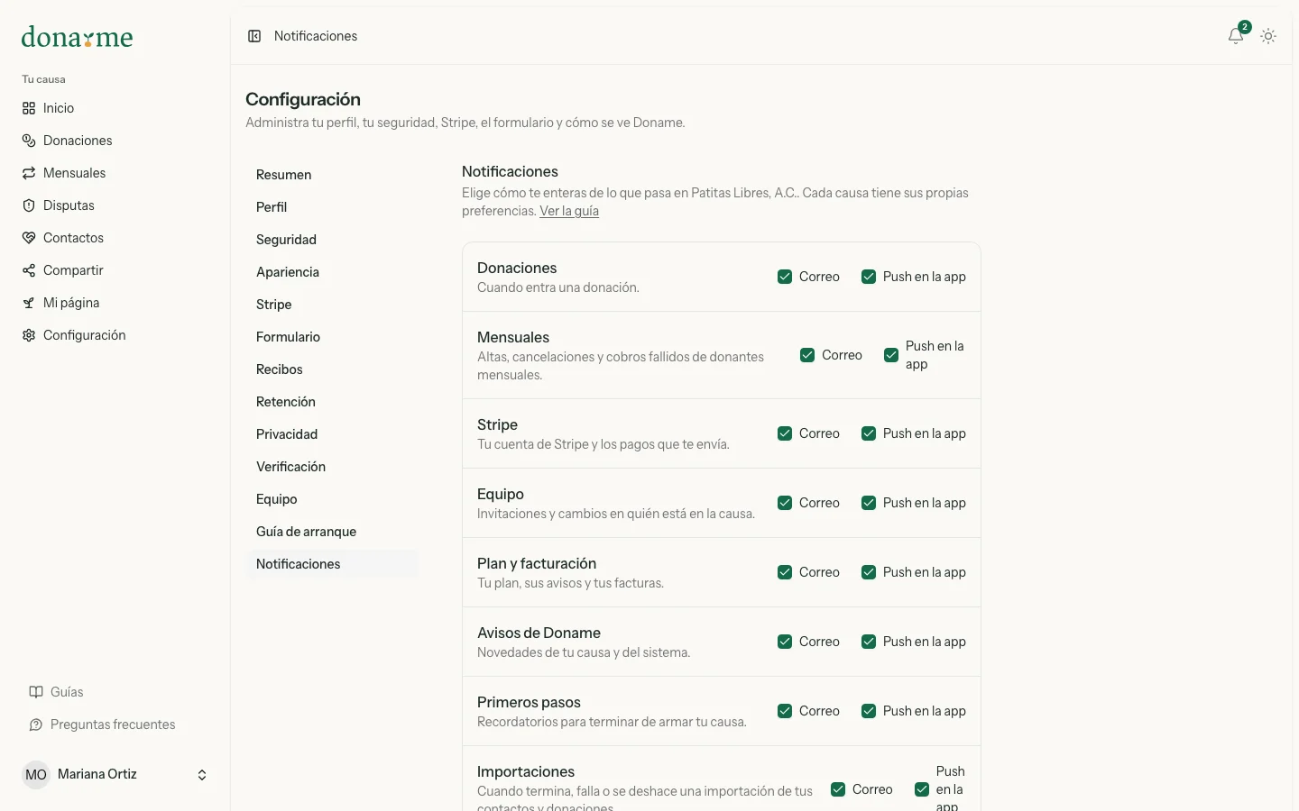 Preferencias de notificaciones con las categorías Donaciones, Mensuales, Stripe, Equipo, Avisos de Doname, Primeros pasos e Importaciones